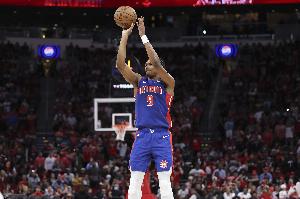 活塞主帅：奥萨尔在进攻端能以不同方式帮助球队 他还会继续成长