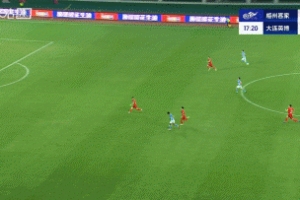 反客为主！杨铭锐冷静扣过防守低射近角得手，大连1-0梅州