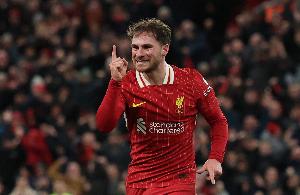 麦卡利斯特：库尔图瓦是非常出色的门将，但今天我们表现更好