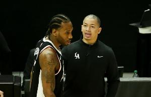 苦吞4连败！最想念莱昂纳德的什么？泰伦-卢：防守和篮板