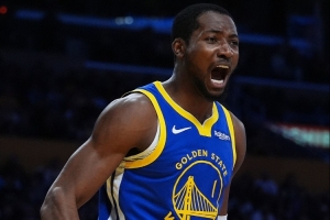 上半场罚球对比：勇士16中11&库明加6中3 步行者全队5中5