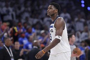 局势反转！爱德华兹上篮&兰德尔两罚全中 森林狼下半场13-0开局