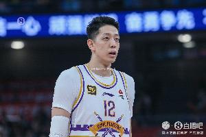 8中6独得15分14板3助！媒体人：沈梓捷如大鸟展翅 攻防尽显统治力