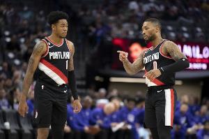 A·西蒙斯：我的才华足以与拓荒双枪打球 当时我尽可能向他们学习