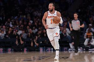 布伦森：转换进攻不畅是犹豫和沟通不足导致的 沟通时机太晚