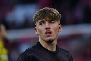 德甲10月最佳进球：拜仁小将伦纳特·卡尔对门兴打进的世界波