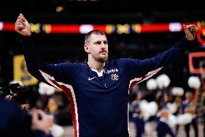 终于赢了！约基奇职业生涯首次砍下50+且赢球 此前4次全负