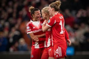 惊天逆转！拜仁女足连扳三球，主场3-2逆转卫冕冠军阿森纳