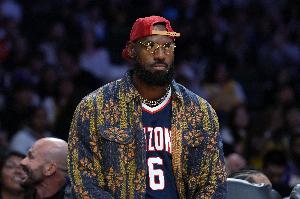 老詹复出之战？湖人结束五连客回主场 休息两天19号迎战爵士