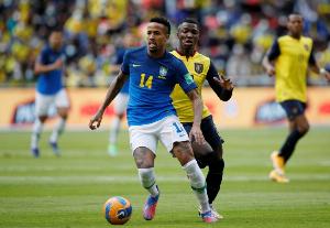 米利唐：我和安帅说了踢边后卫没问题，全队防守表现都很出色