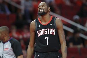 媒体人：强队的标志是在泥塘局里活下来 这是引进KD的意义​​​