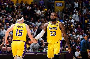 Buha：湖人有扎实的9、10人轮换&多人竞争时间 这是幸福的烦恼！