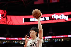 媒体人:杨瀚森做很多数据无法体现的事 斯帅没做好胜任主教练准备